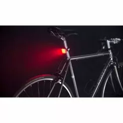 Eclairage Arrière Vélo LED 100 Lumens Blinder Grid Knog -Polisport Soldes eclairage arriere velo led 100 lumens blinder grid knog full 3
