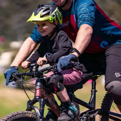 Guidon Pour Selle Enfant Shotgun Sur Cadre Vélo Et VTT 6 Guidon Pour Selle Enfant Shotgun Sur Cadre Vélo Et VTT – Image 4