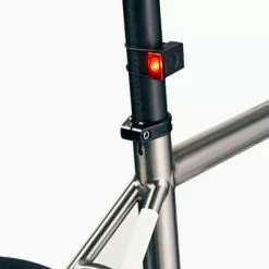 Lampe Vélo LED Arrière Block Bookman 18 Lumens -Polisport Soldes lampe velo led arriere block bookman 18 lumens full 4
