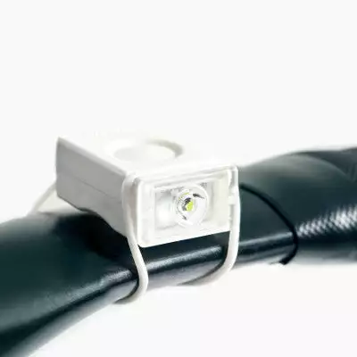 Lampe Vélo LED Avant Block Bookman 50 Lumens 5 Lampe Vélo LED Avant Block Bookman 50 Lumens – Image 3