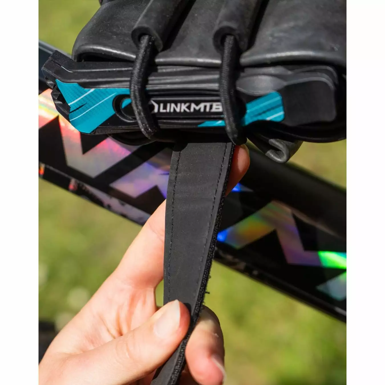 Sangle à Scratch Pour Accessoires Vélo Enduro LinkMTB 6 Sangle à Scratch Pour Accessoires Vélo Enduro LinkMTB – Image 4